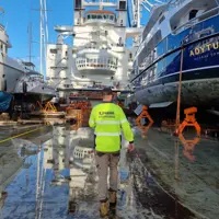 Vessel loading assistance - on deck