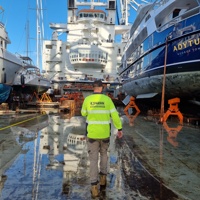 Vessel loading assistance - on deck