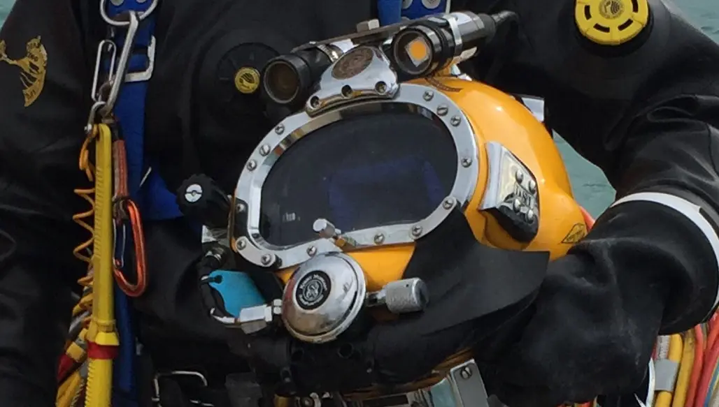 OCEAN OUTFALL DIFFUSER MODIFICATION AND MAINTENANCE